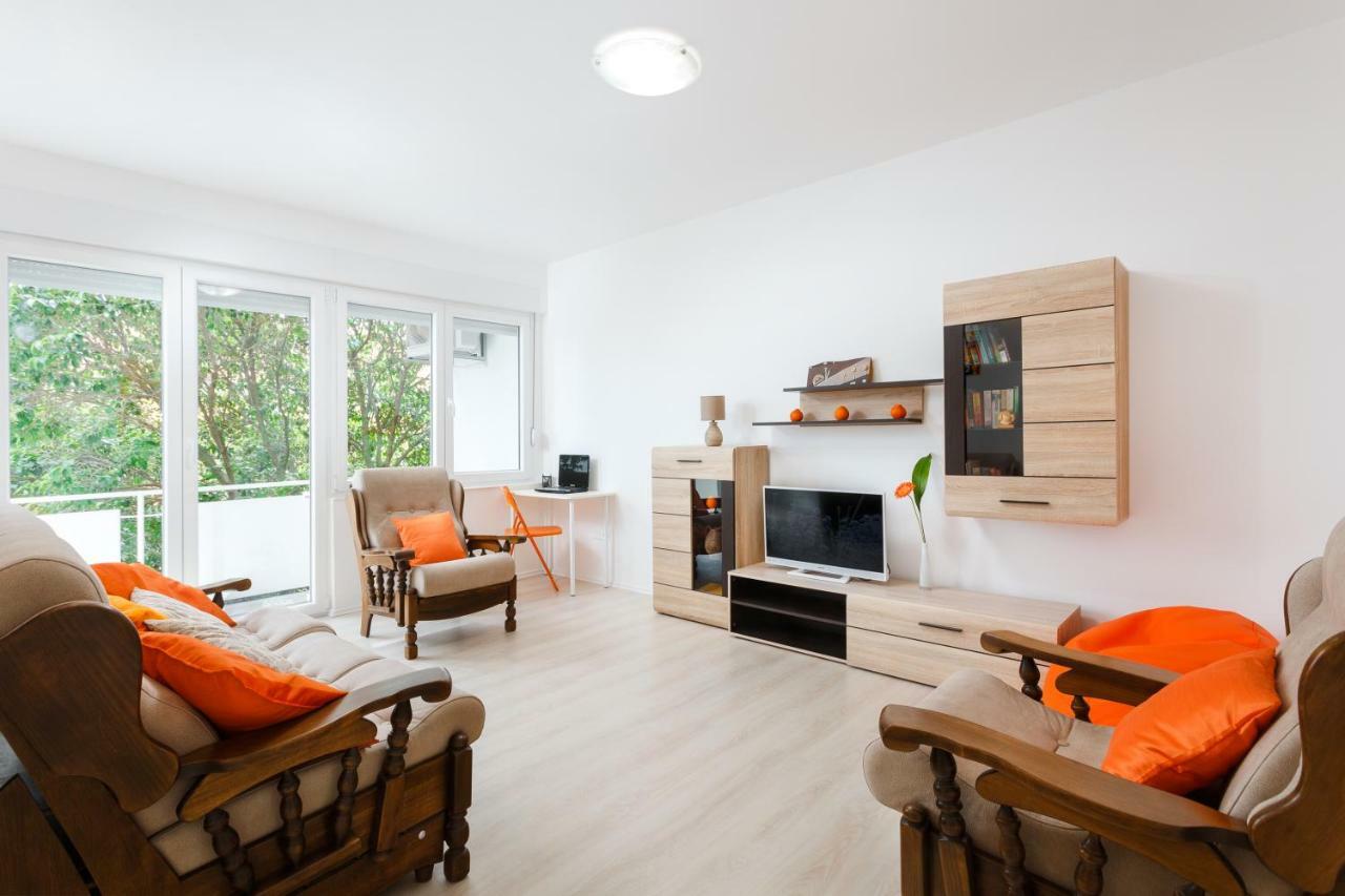 Botun Apartman Free Parking Pula Exteriör bild