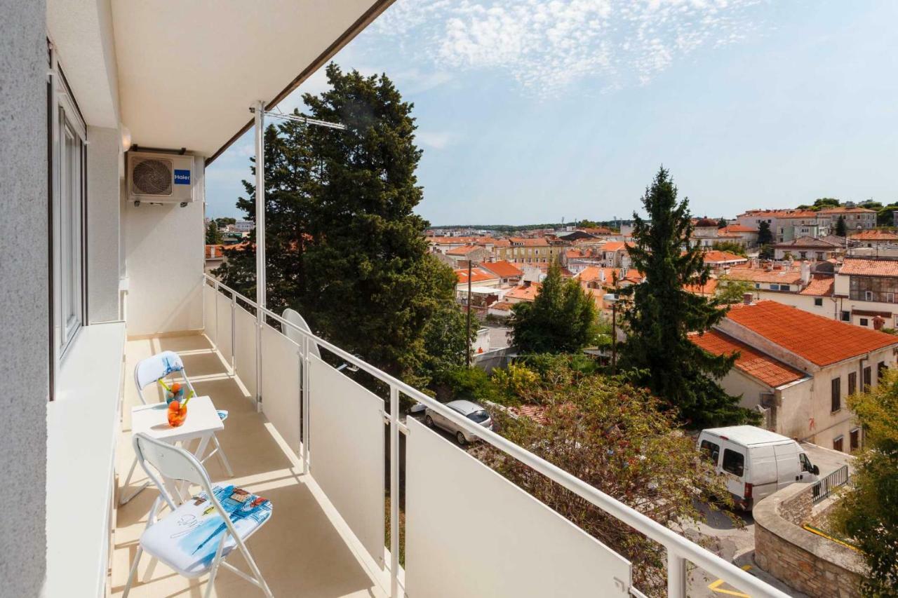 Botun Apartman Free Parking Pula Exteriör bild